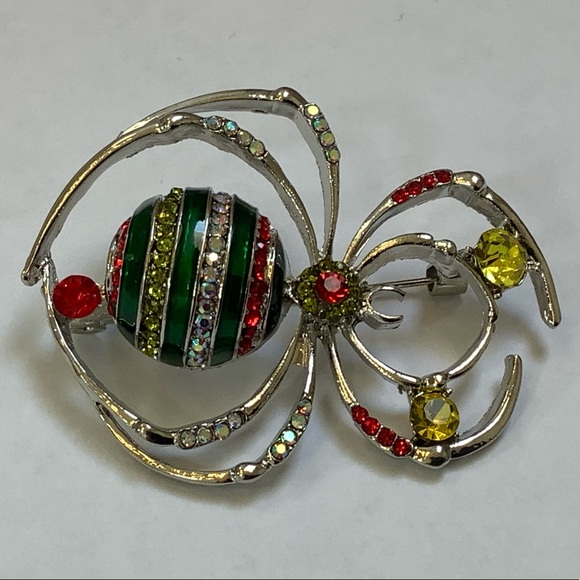 Long Legged Rhinestone Spider Brooch - Picture 8 of 10